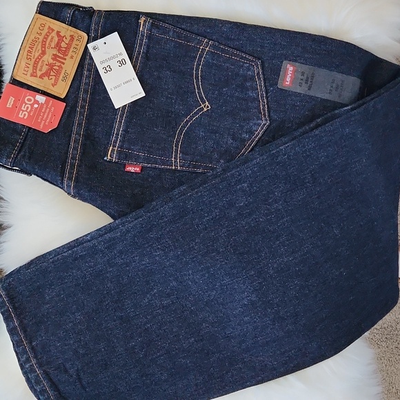 NWT Levis 550 Relaxed W33 L30 Dark Denim - Picture 1 of 4